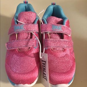 Everlast toddler shoes size 11